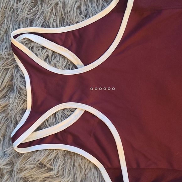 Nike DRI-FIT Tank - Picture 4 of 5